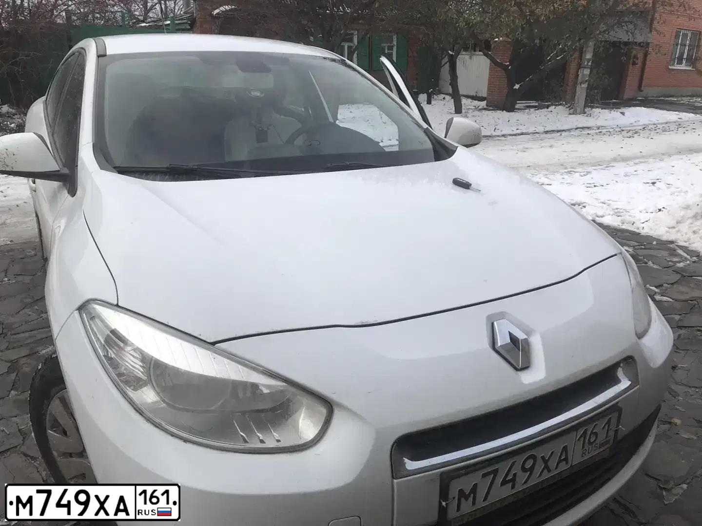 Фото автомобиля ZIL 433362 /4X2/ CHASSIS, 2005 — госномер М749ХА61. Цвет: ЦВ СХ А1 ПО ГОСТ Р 50574-2019
