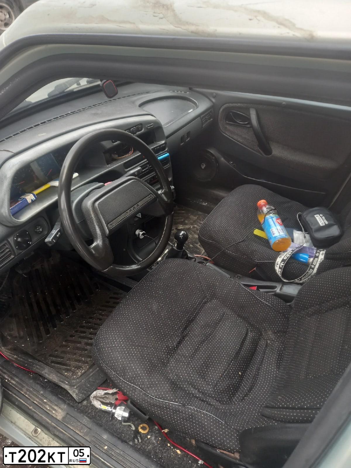Фото автомобиля LADA 2114 SAMARA, 2006 — госномер Т202КТ05. Цвет: БЕЛО-ЗЕЛЕНЫЙ