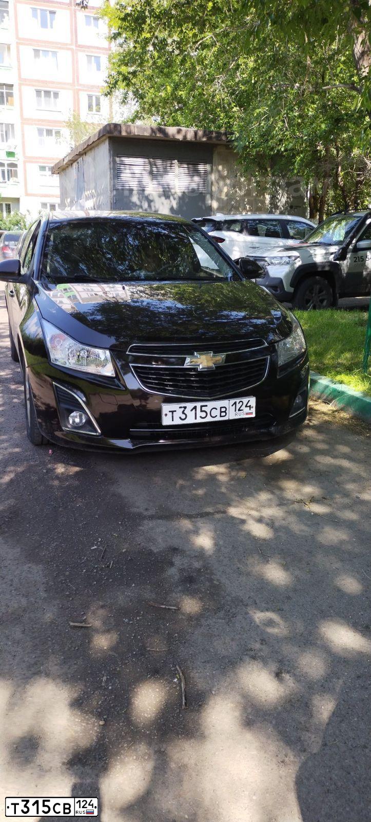 Фото автомобиля CHEVROLET CRUZE, 2013 — госномер Т315СВ124. Цвет: КОРИЧНЕВЫЙ МЕТАЛЛИК