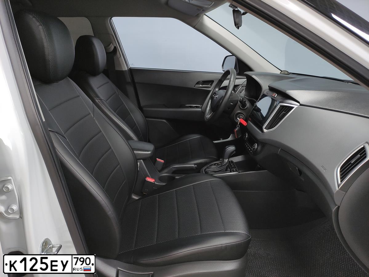 Фото автомобиля HYUNDAI CRETA, 2020 — госномер М657ВН977. Цвет: Белый