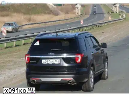Фото автомобиля FORD EXPLORER, 2015 — госномер Т797НУ196. Цвет: ЧЕРНЫЙ