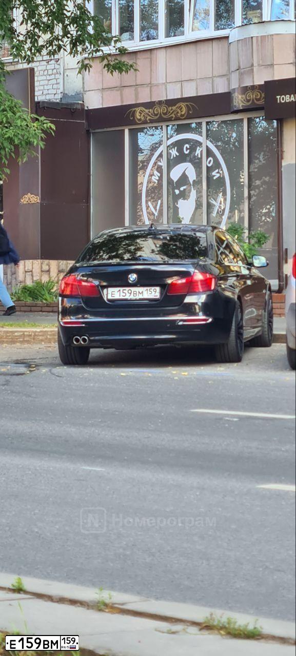 Фото автомобиля BMW SERIE 5, 2016 — госномер Е159ВМ159. Цвет: ЧЕРНЫЙ