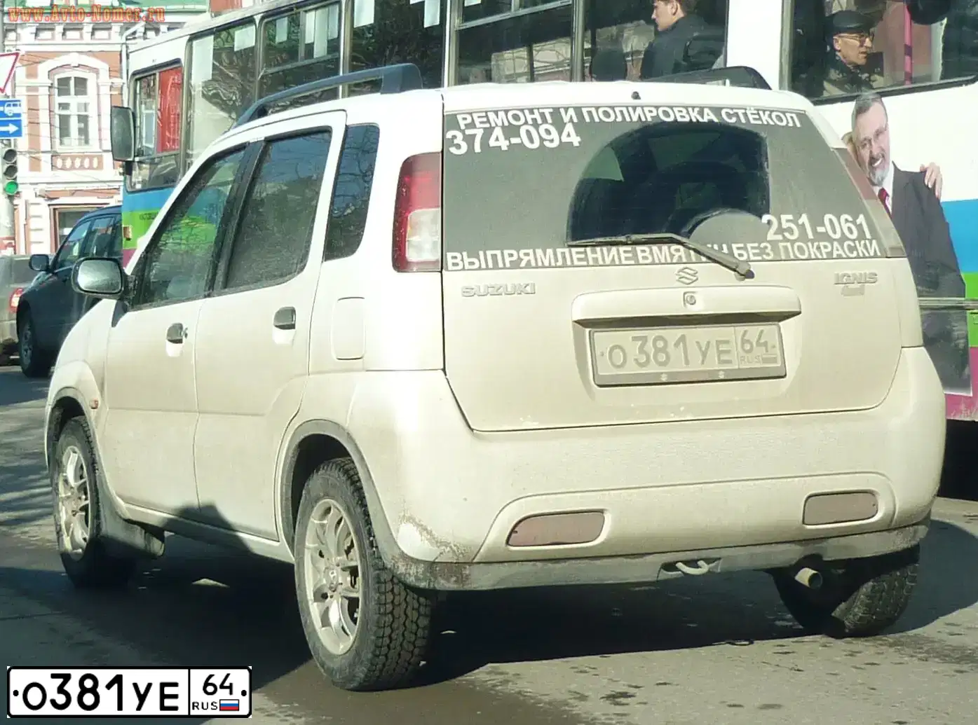 Фото автомобиля SUZUKI IGNIS, 2001 — госномер О381УЕ64. Цвет: Белый