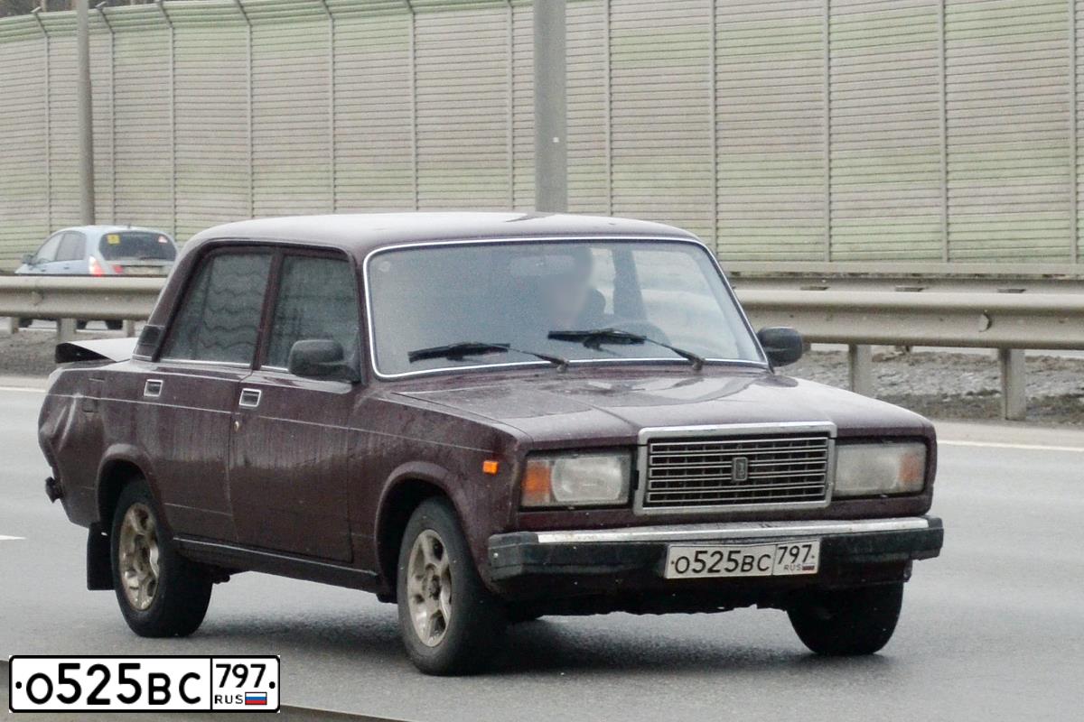 Фото автомобиля LADA 2107, 2006 — госномер О525ВС797. Цвет: ТЕМНО-ВИШНЕВЫЙ
