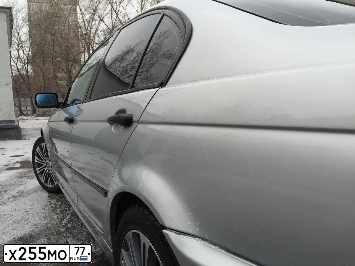 Фото автомобиля VOLKSWAGEN PASSAT, 1992 — госномер Е966ВМ99. Цвет: ТЕМНО-КРАСНЫЙ