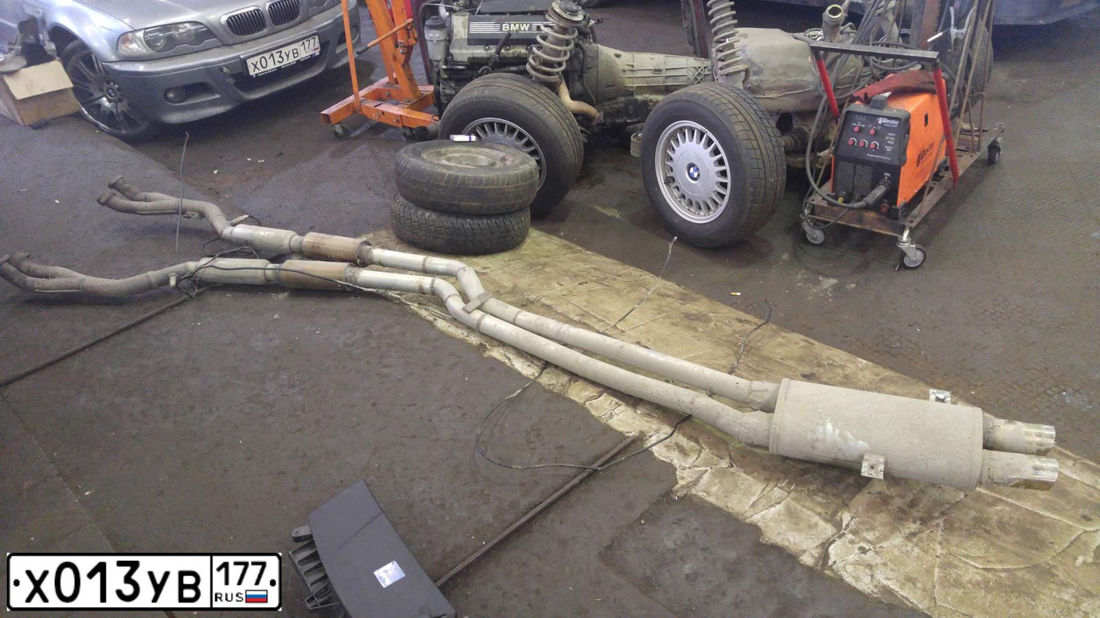 Фото автомобиля BMW M3, 2004 — госномер Х013УВ177. Цвет: ФИОЛЕТОВЫЙ