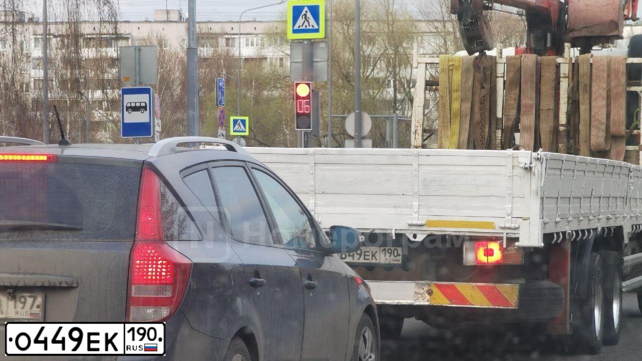 Фото автомобиля HONDA CIVIC, 2007 — госномер М267ВМ750. Цвет: СЕРЫЙ