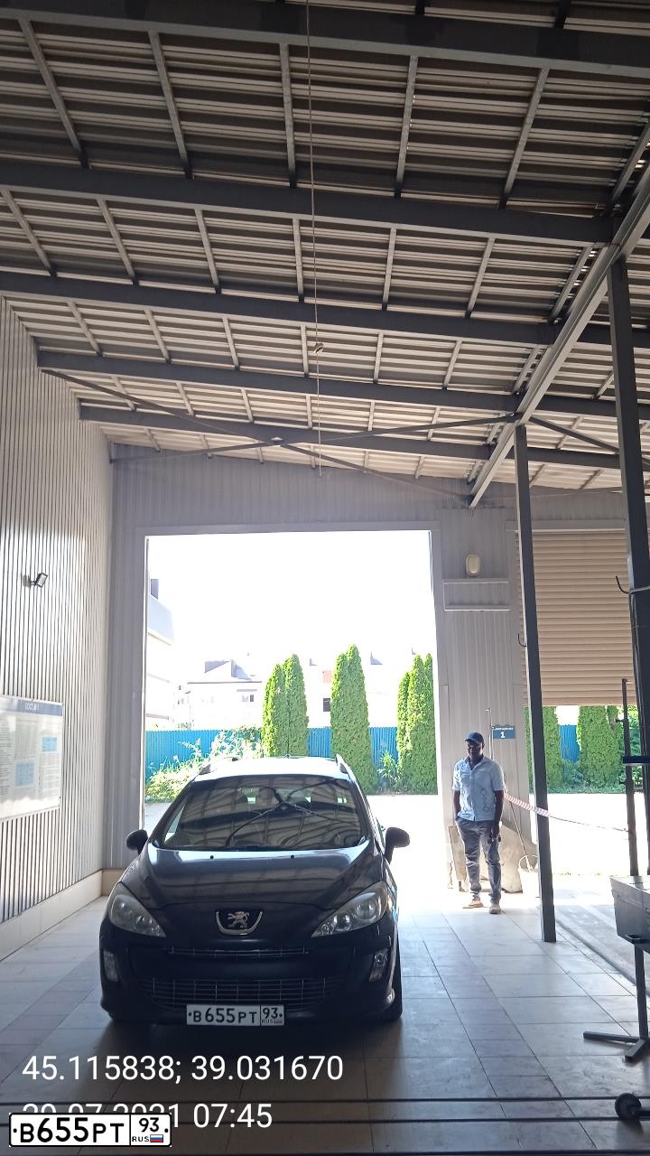 Фото автомобиля PEUGEOT 308, 2008 — госномер В655РТ93. Цвет: ТЕМНО-СЕРЫЙ