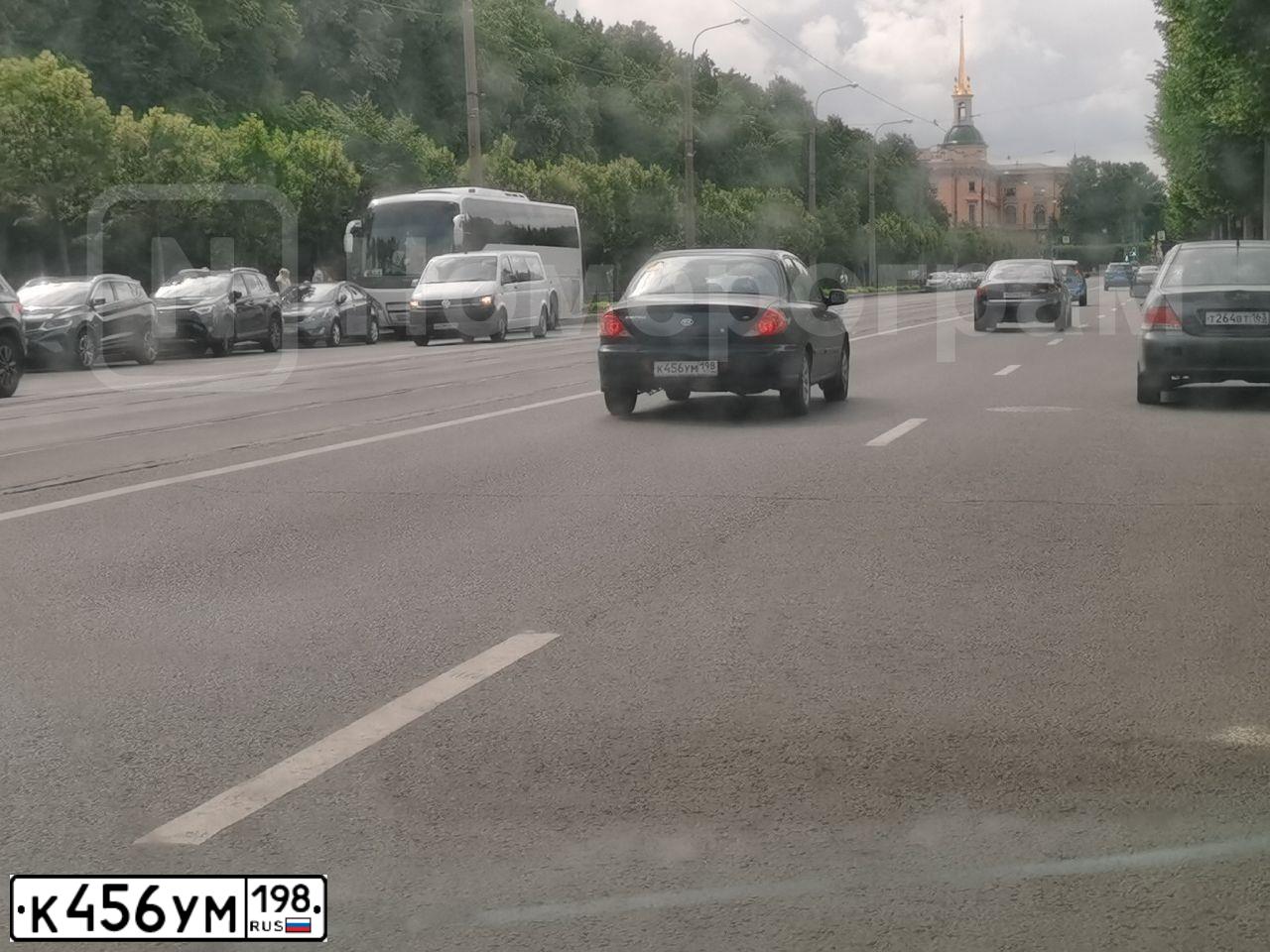 Фото автомобиля KIA SPECTRA, 2007 — госномер А737УЕ147. Цвет: Темно-синий