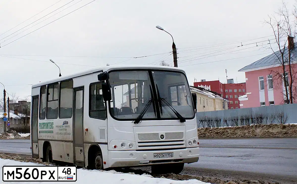Фото автомобиля PAZ 3203, 2013 — госномер М560РХ48. Цвет: БЕЛЫЙ