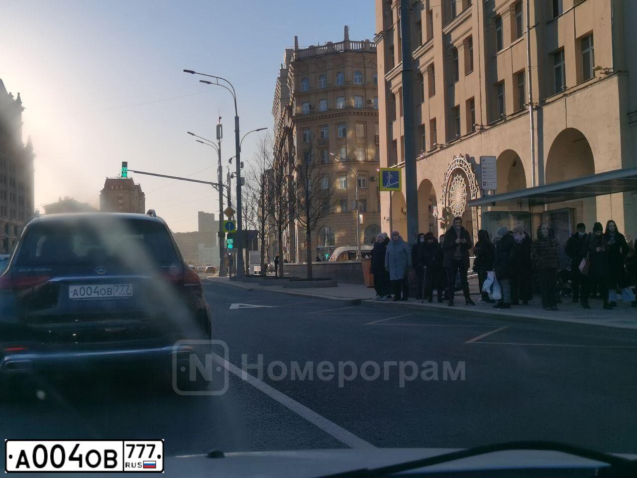 Фото автомобиля ZAZ Z LANOS, 2007 — госномер А004ОВ777. Цвет: СИНИЙ