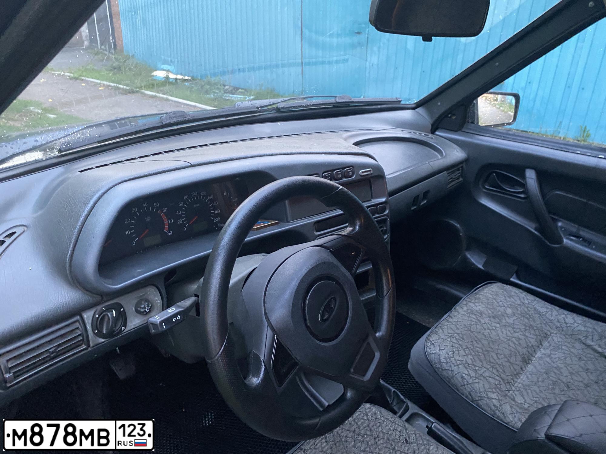 Фото автомобиля LADA 2114, 2006 — госномер Е211ВУ323