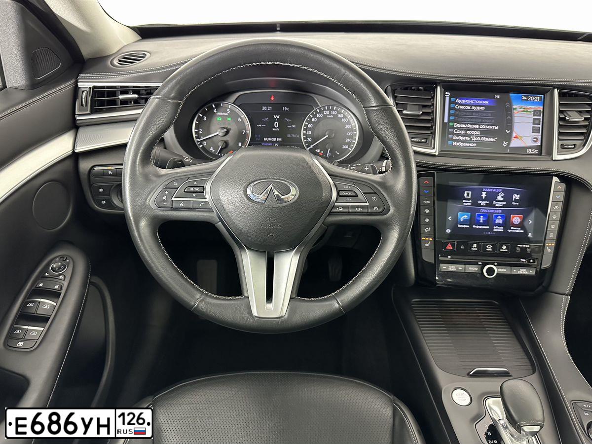 Фото автомобиля INFINITI QX50 /EX/, 2019 — госномер М411АН250. Цвет: Белый