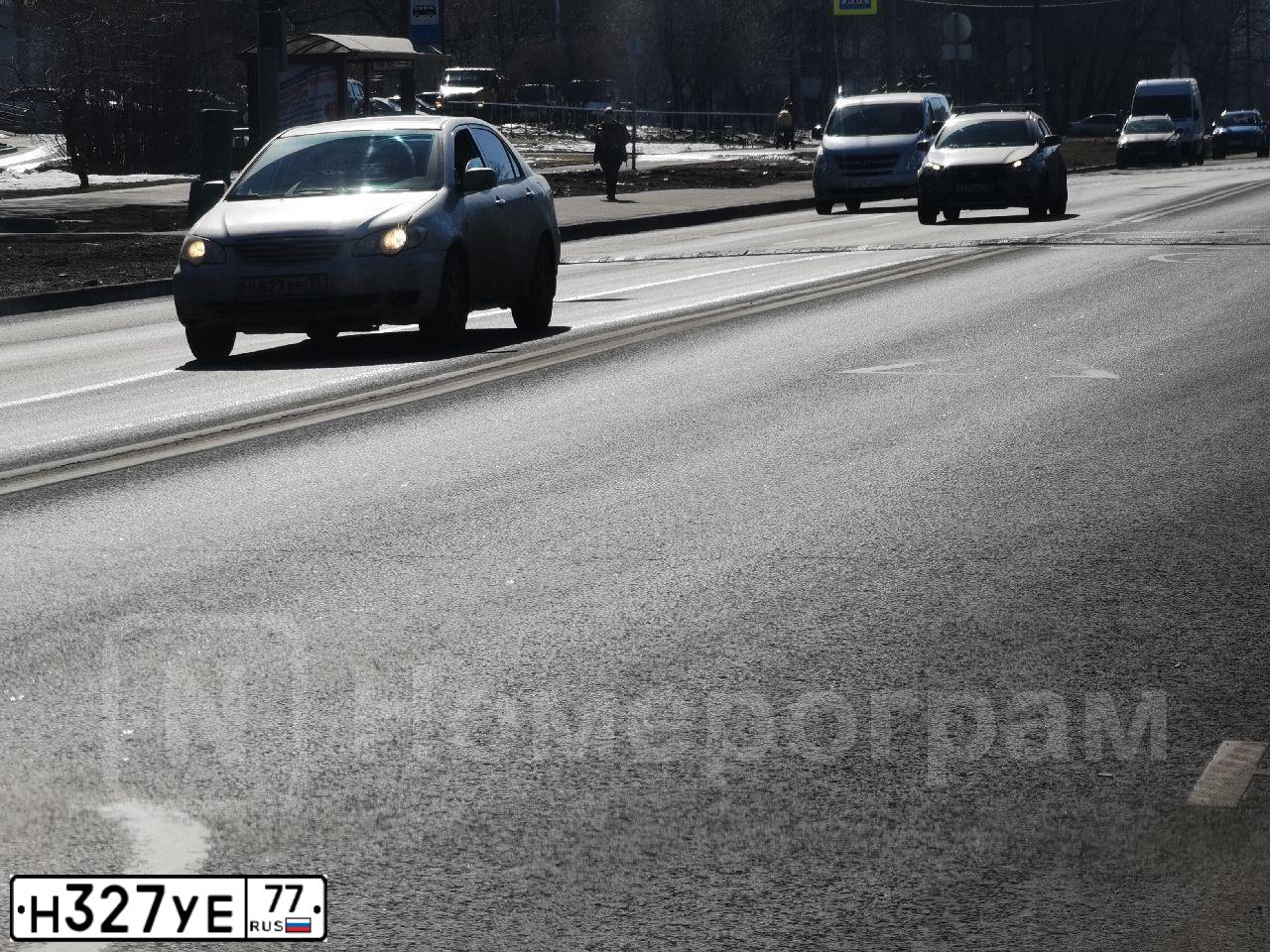 Фото автомобиля BMW SERIE 5 GT, 2012 — госномер М073КХ799. Цвет: ТЕМНО-СЕРЫЙ