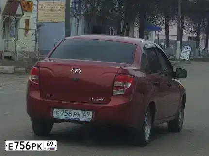 Фото автомобиля LADA 2190 GRANTA, 2013 — госномер Е756РК69. Цвет: СЕРЕБРИСТО-КРАСНЫЙ
