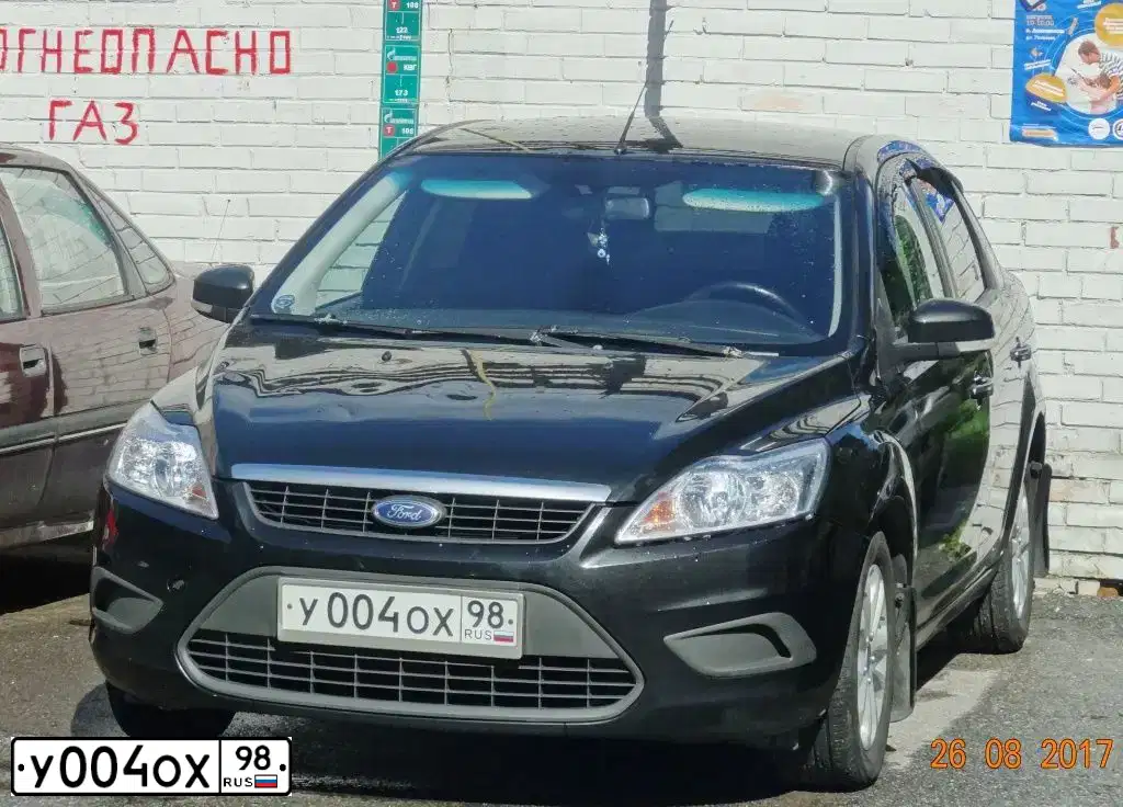 Фото автомобиля FORD TRANSIT, 2010 — госномер В348РО198. Цвет: Серебристый