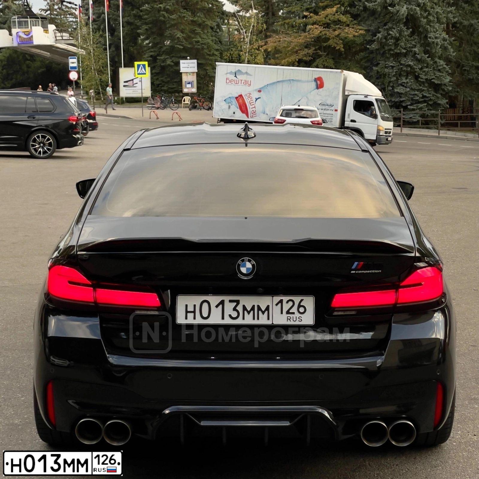 Фото автомобиля BMW M5 COMPETITION, 2021 — госномер Н013ММ126. Цвет: ЧЕРНЫЙ