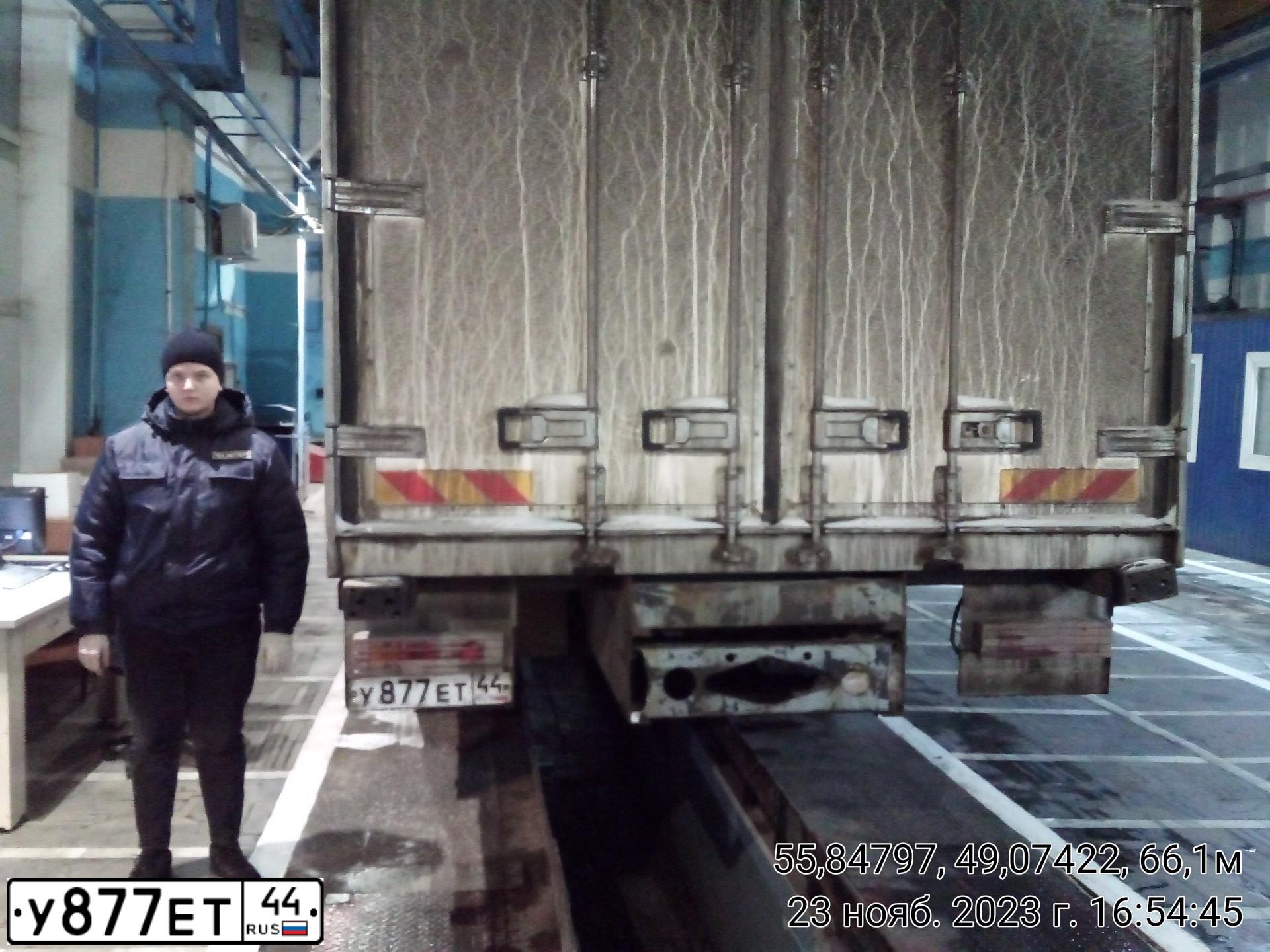 Фото автомобиля MERCEDES ATEGO, 2013 — госномер М057СМ161. Цвет: Белый