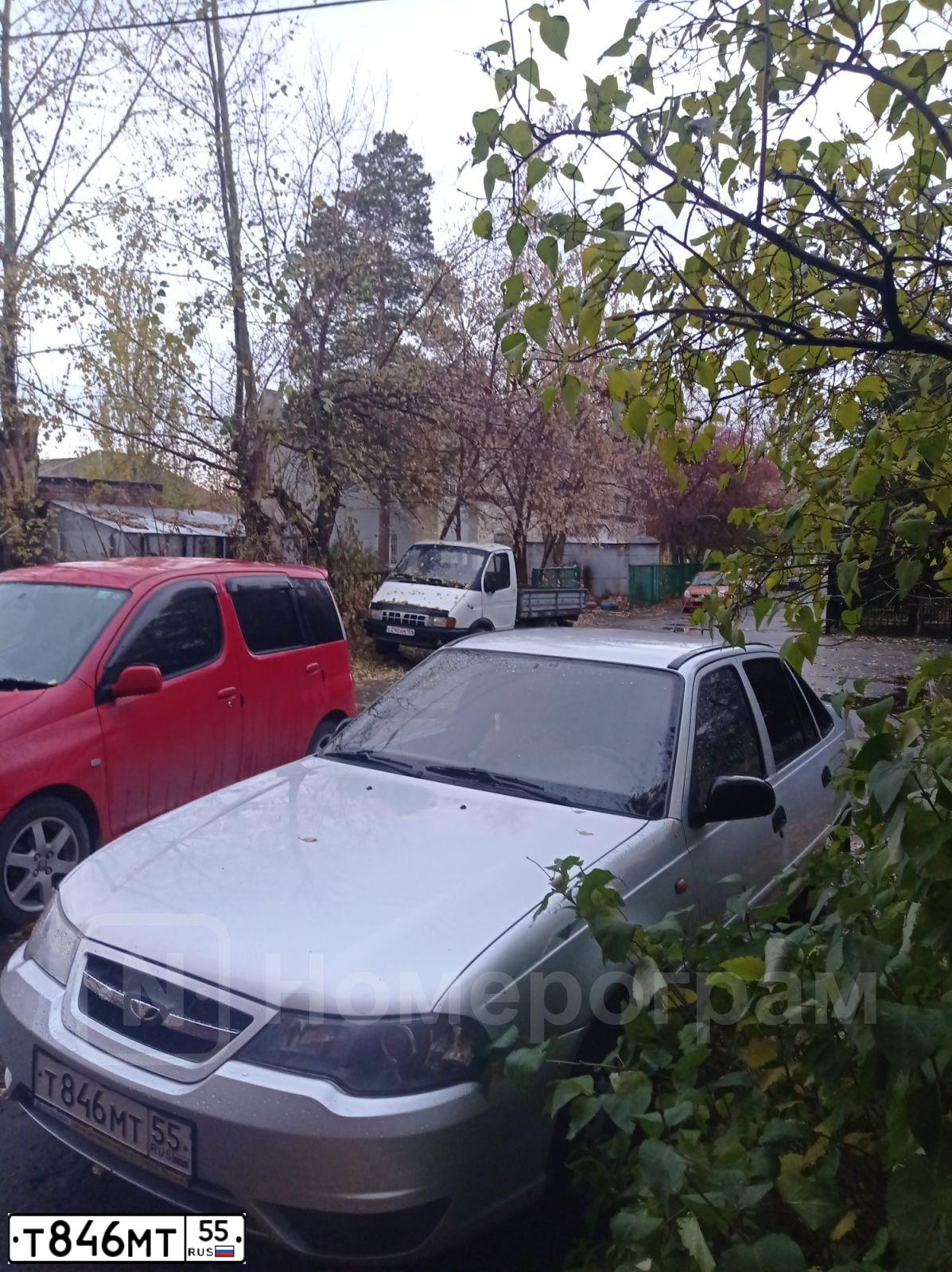 Фото автомобиля DAEWOO NEXIA, 2013 — госномер Т846МТ55. Цвет: СЕРЕБРИСТЫЙ