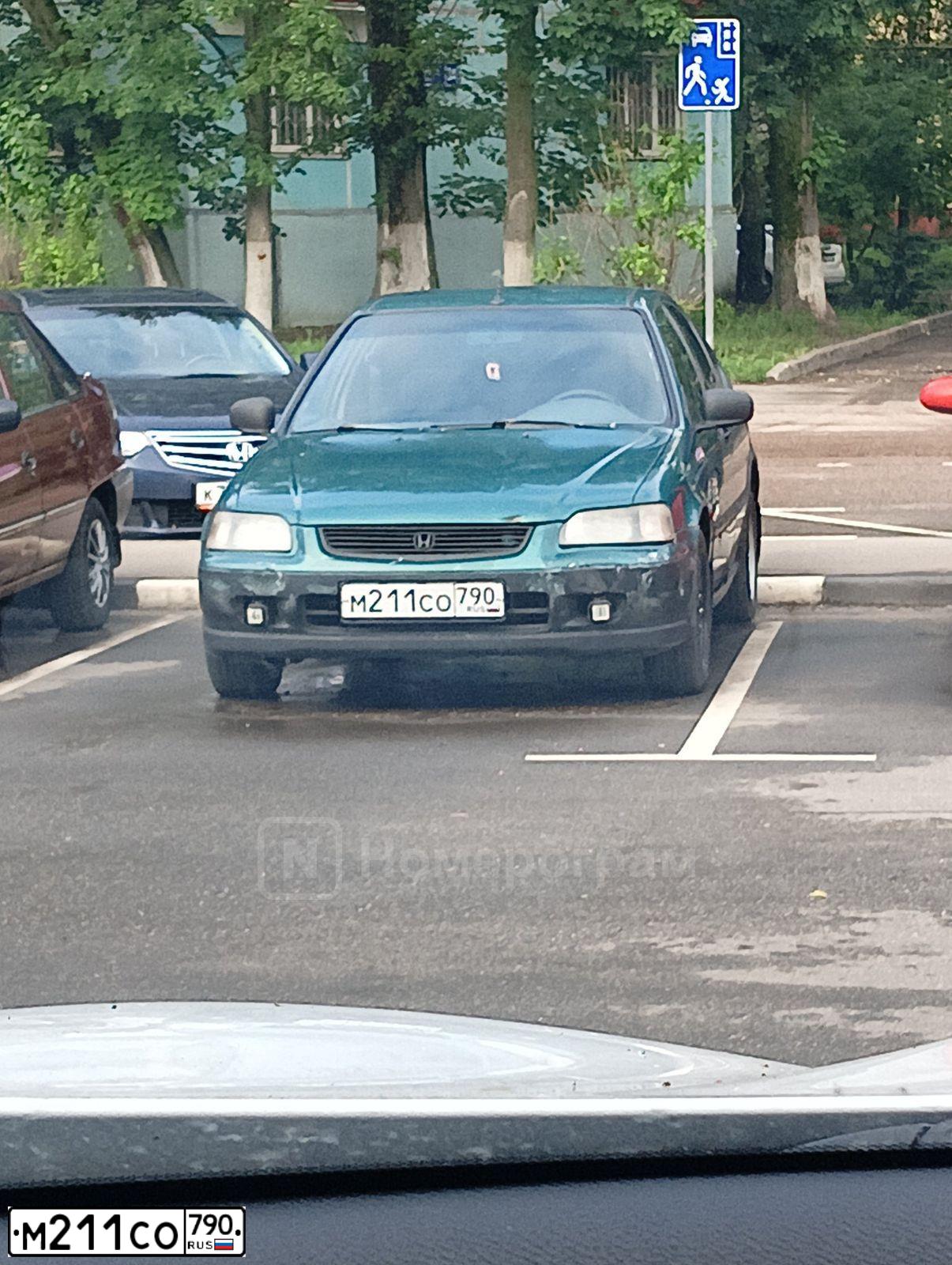 Фото автомобиля HONDA CIVIC, 1996 — госномер Т633ВК177. Цвет: ЗЕЛЕНЫЙ