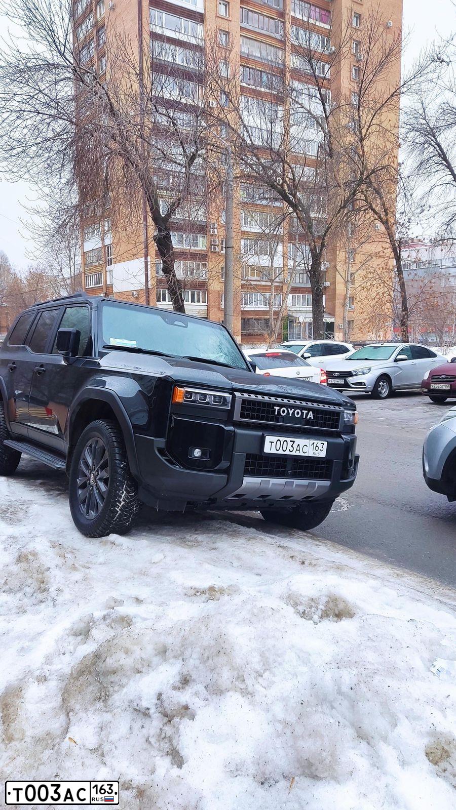 Фото автомобиля HYUNDAI TUCSON, 2007 — госномер Т003АС163. Цвет: ЧЕРНЫЙ