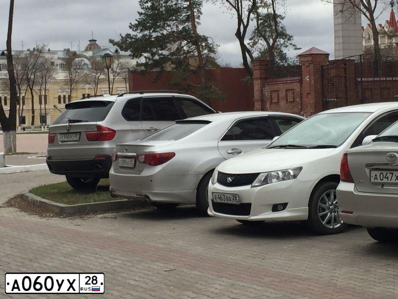 Фото автомобиля ACURA ZDX, 2010 — госномер А060УХ28. Цвет: БОРДОВЫЙ