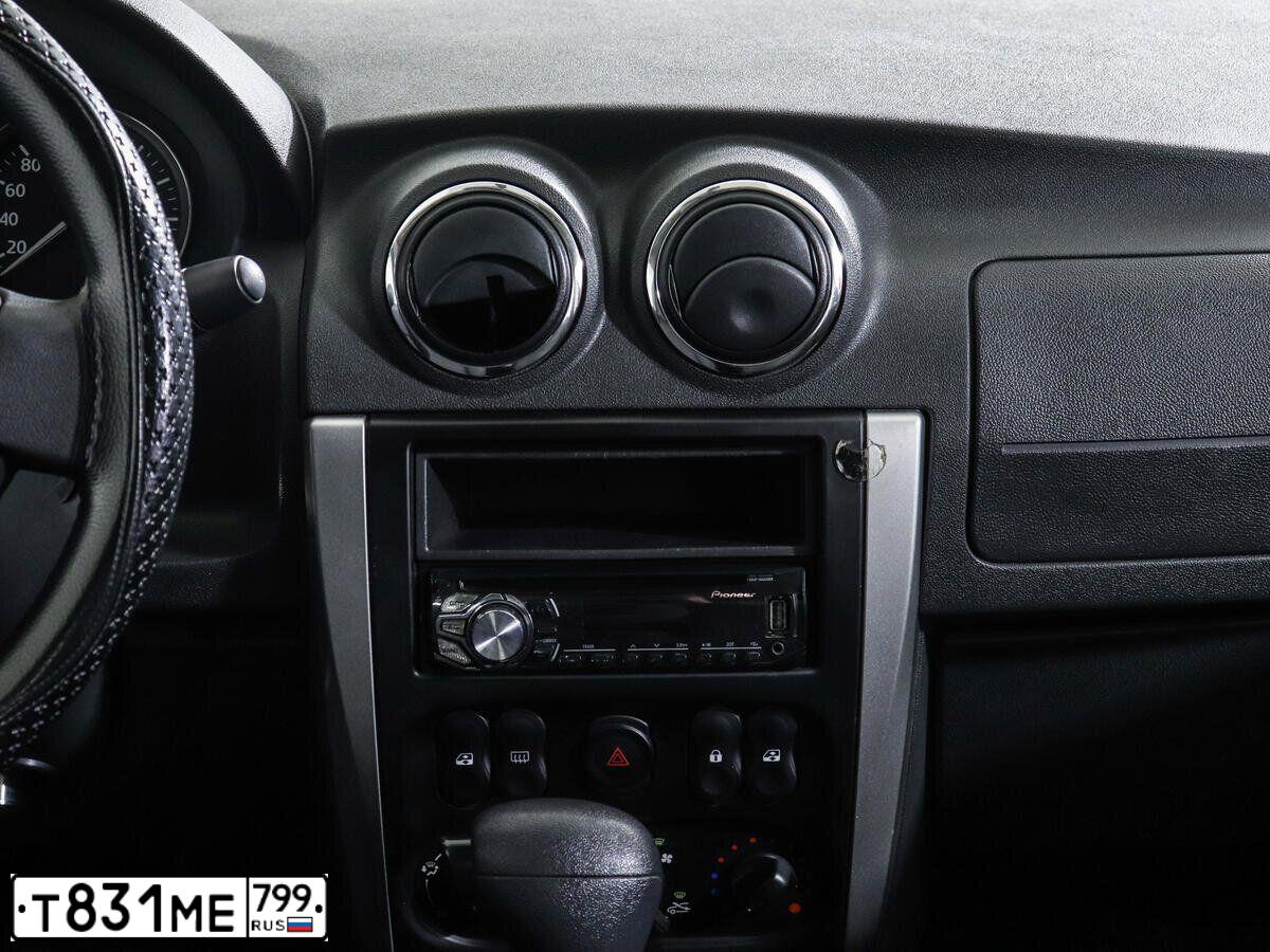 Фото автомобиля NISSAN ALMERA, 2014 — госномер С350МР07