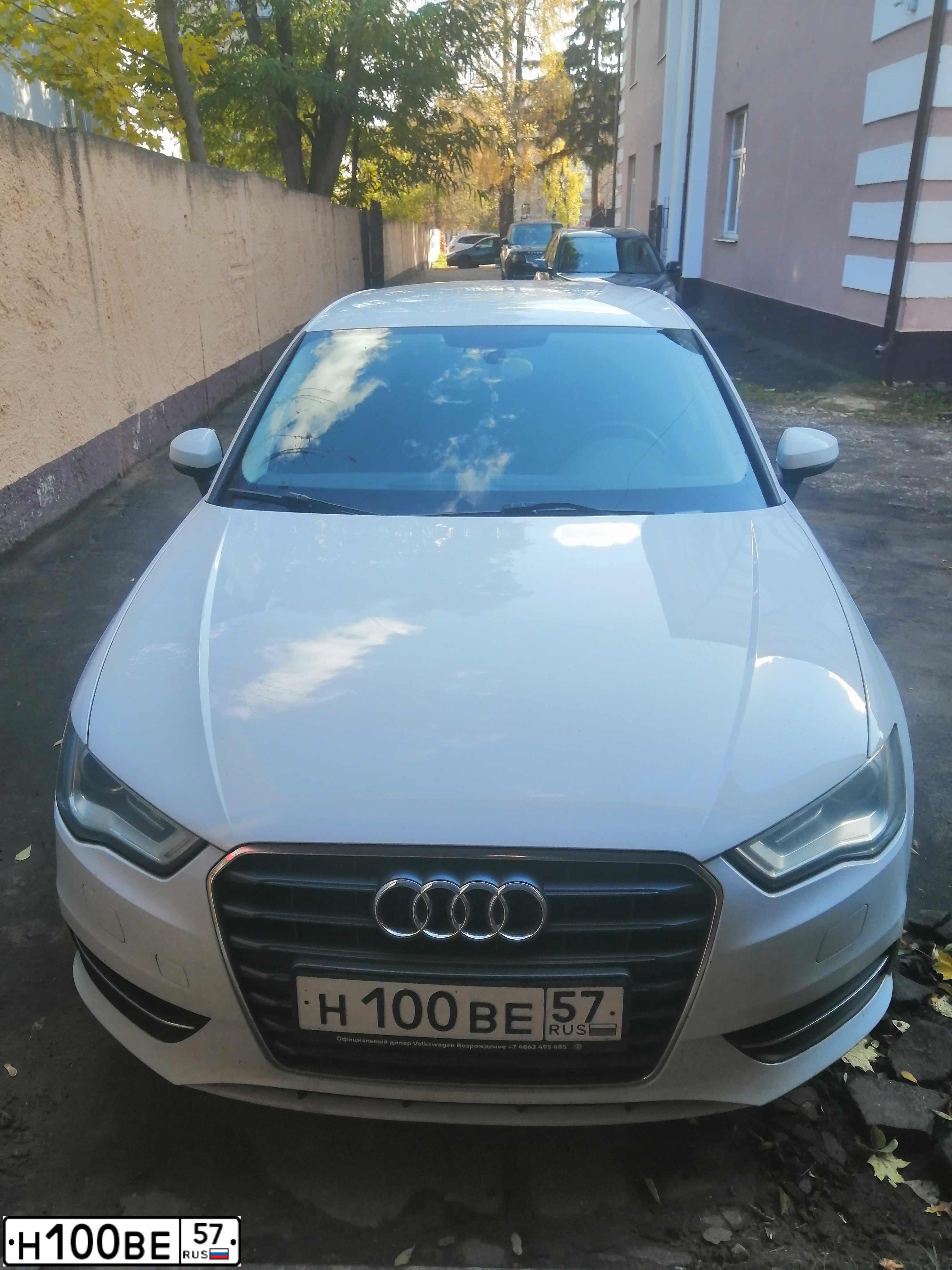 Фото автомобиля AUDI A3, 2014 — госномер О618ВХ32. Цвет: Белый