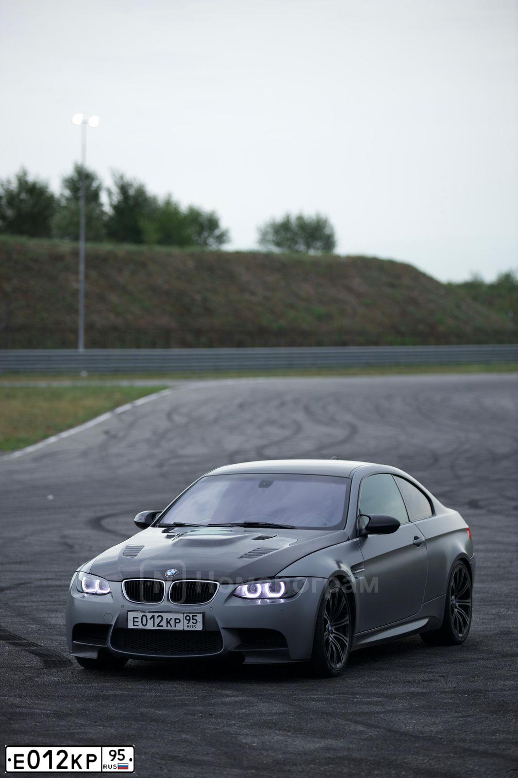 Фото автомобиля BMW 328I, 2012 — госномер К346УА147. Цвет: Белый