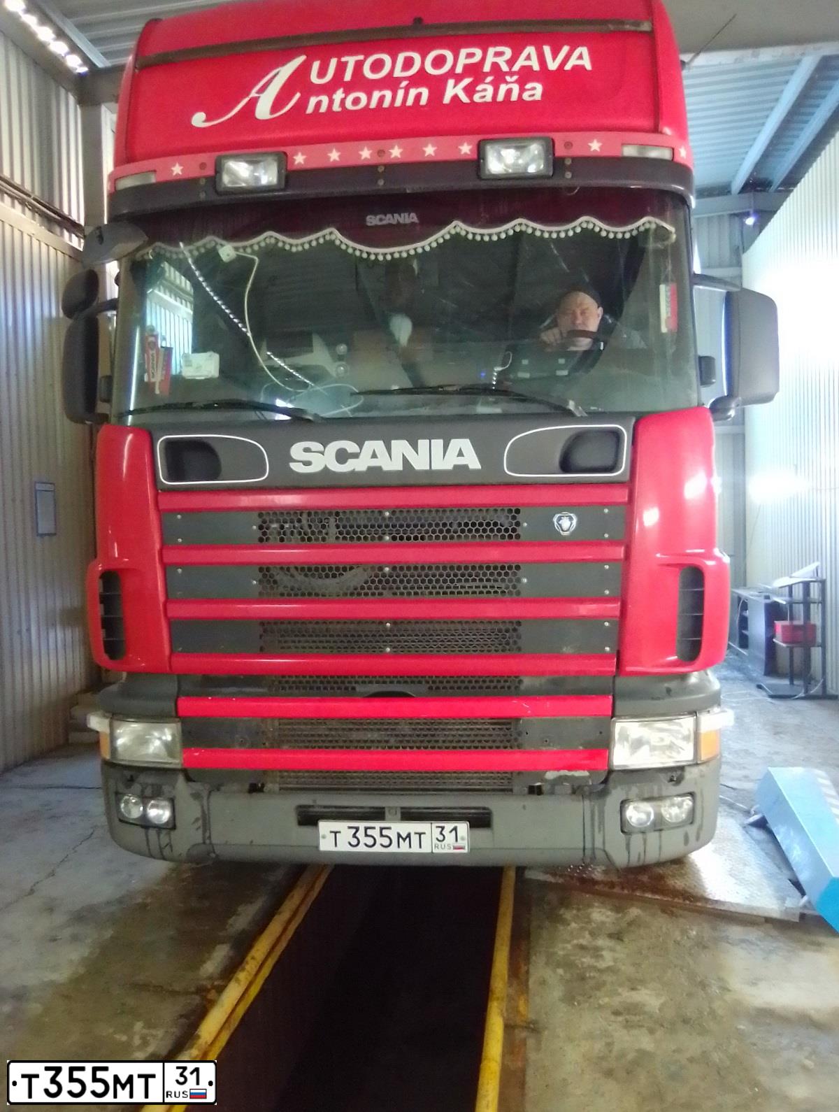 Фото автомобиля SCANIA SERIE P /4X2/, 2006 — госномер Т355МТ31. Цвет: КРАСНЫЙ