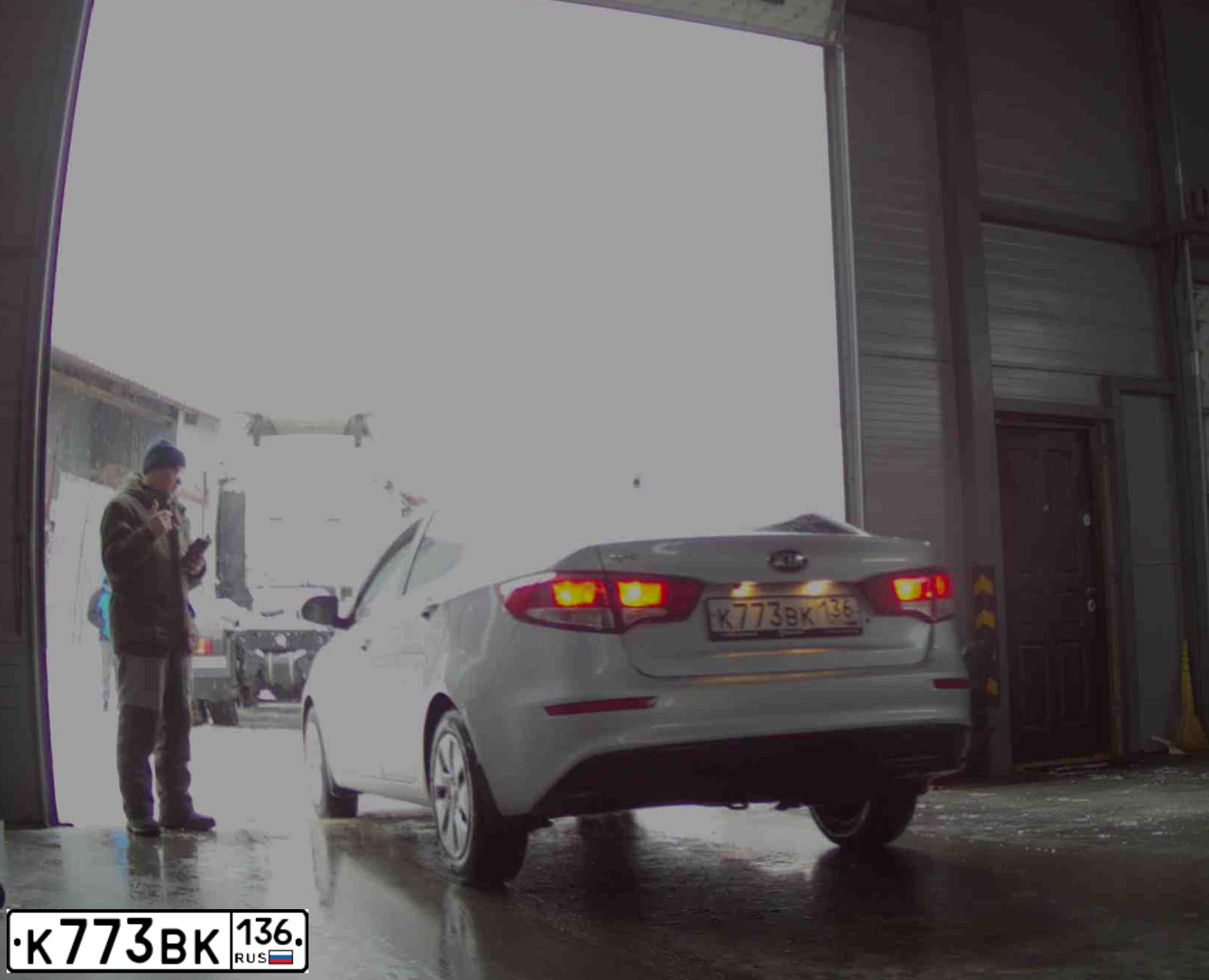 Фото автомобиля KIA RIO, 2016 — госномер К773ВК136. Цвет: СЕРЫЙ