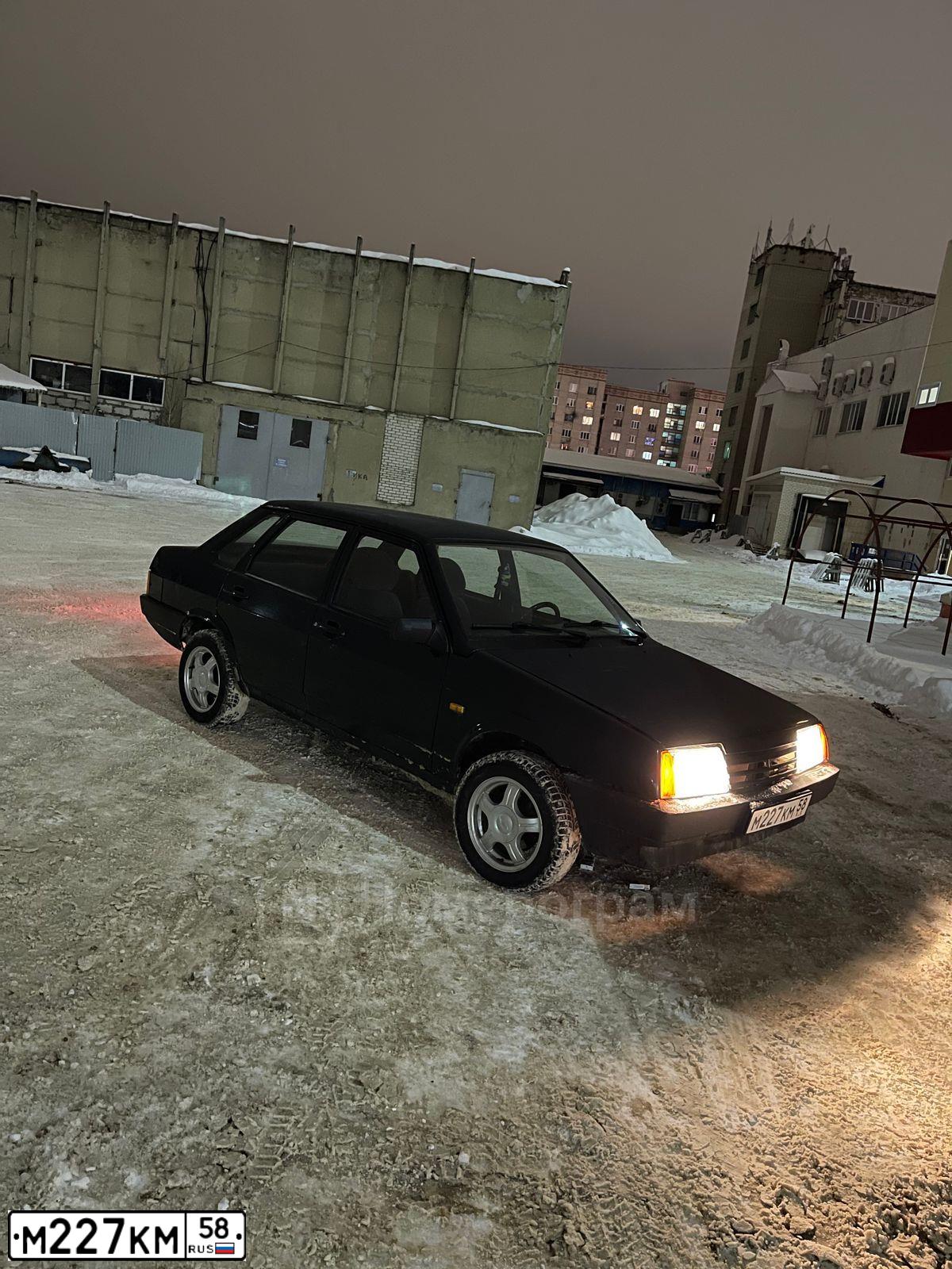 Фото автомобиля LADA 2109 SAMARA, 2003 — госномер М227КМ58. Цвет: Темно-зеленый