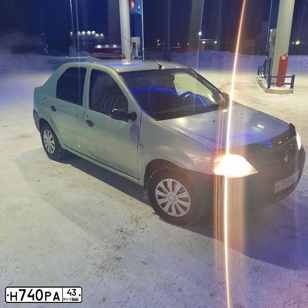 Фото автомобиля RENAULT LOGAN, 2007 — госномер О127КУ29. Цвет: СВЕТЛО-ЗЕЛЕНЫЙ