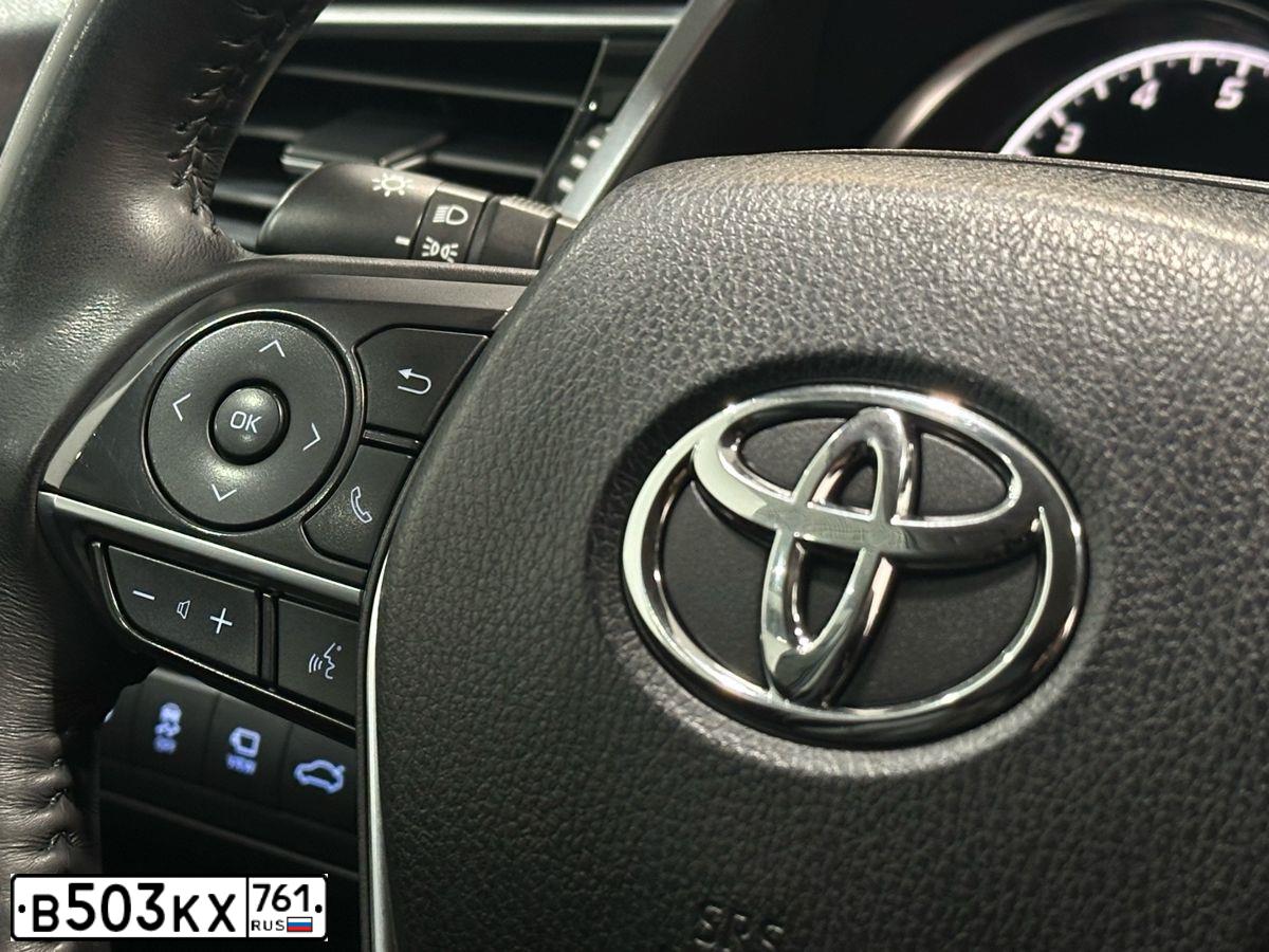 Фото автомобиля TOYOTA CAMRY, 2018 — госномер М770ОХ761