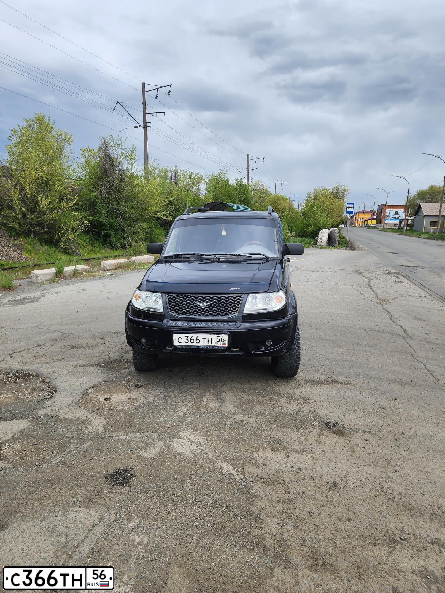 Фото автомобиля UAZ 3163 PATRIOT, 2008 — госномер С366ТН56. Цвет: АВАНТЮРИН МЕТАЛЛИК