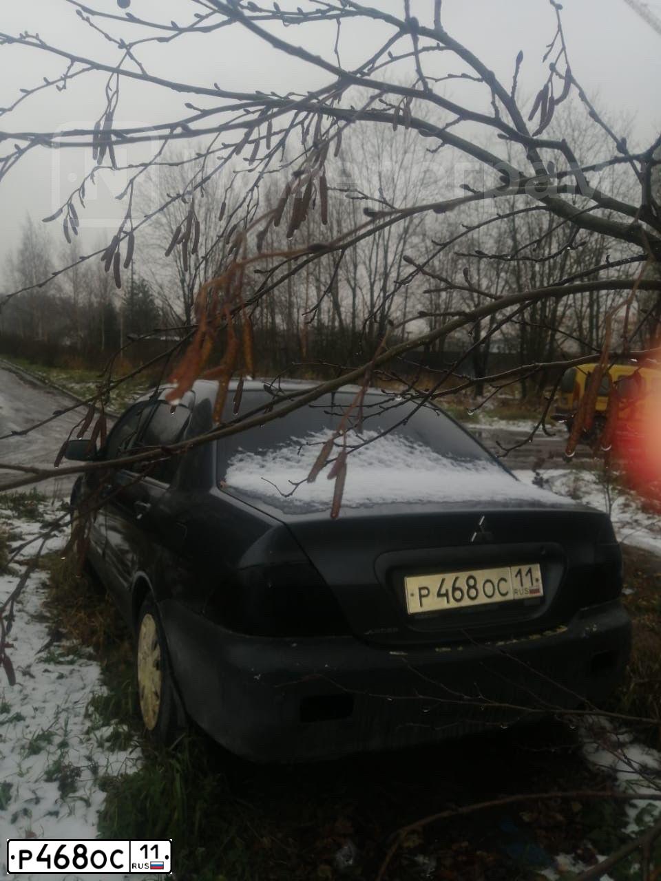 Фото автомобиля MITSUBISHI LANCER, 2006 — госномер А180УУ60. Цвет: СЕРЫЙ