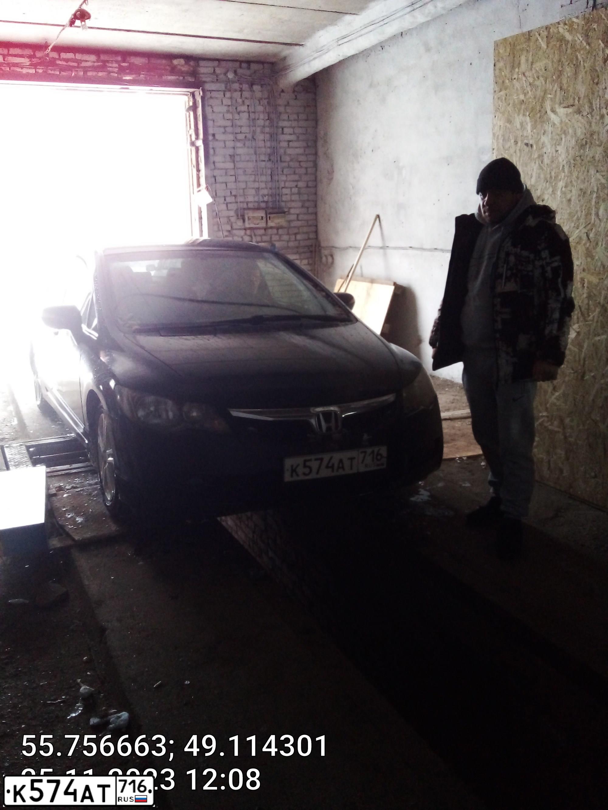 Фото автомобиля HONDA CIVIC, 2008 — госномер К574АТ716. Цвет: ЧЕРНЫЙ