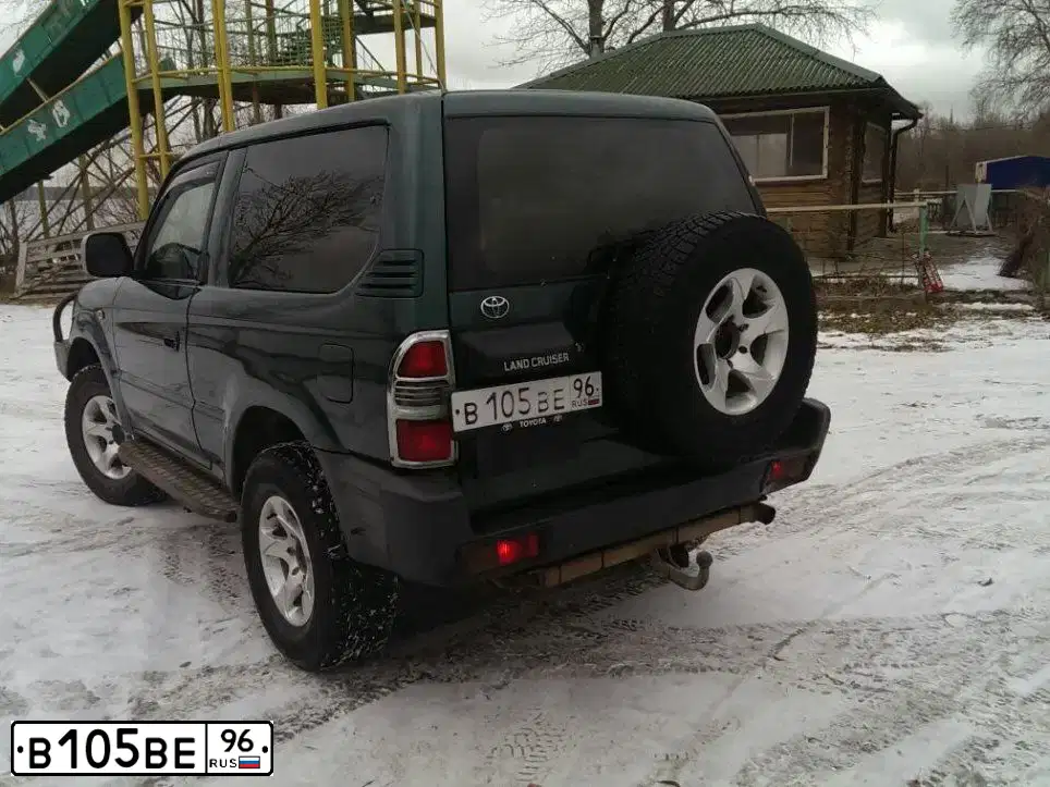 Фото автомобиля TOYOTA LANDCRUISER, 2007 — госномер М004ВО63. Цвет: ЧЕРНЫЙ