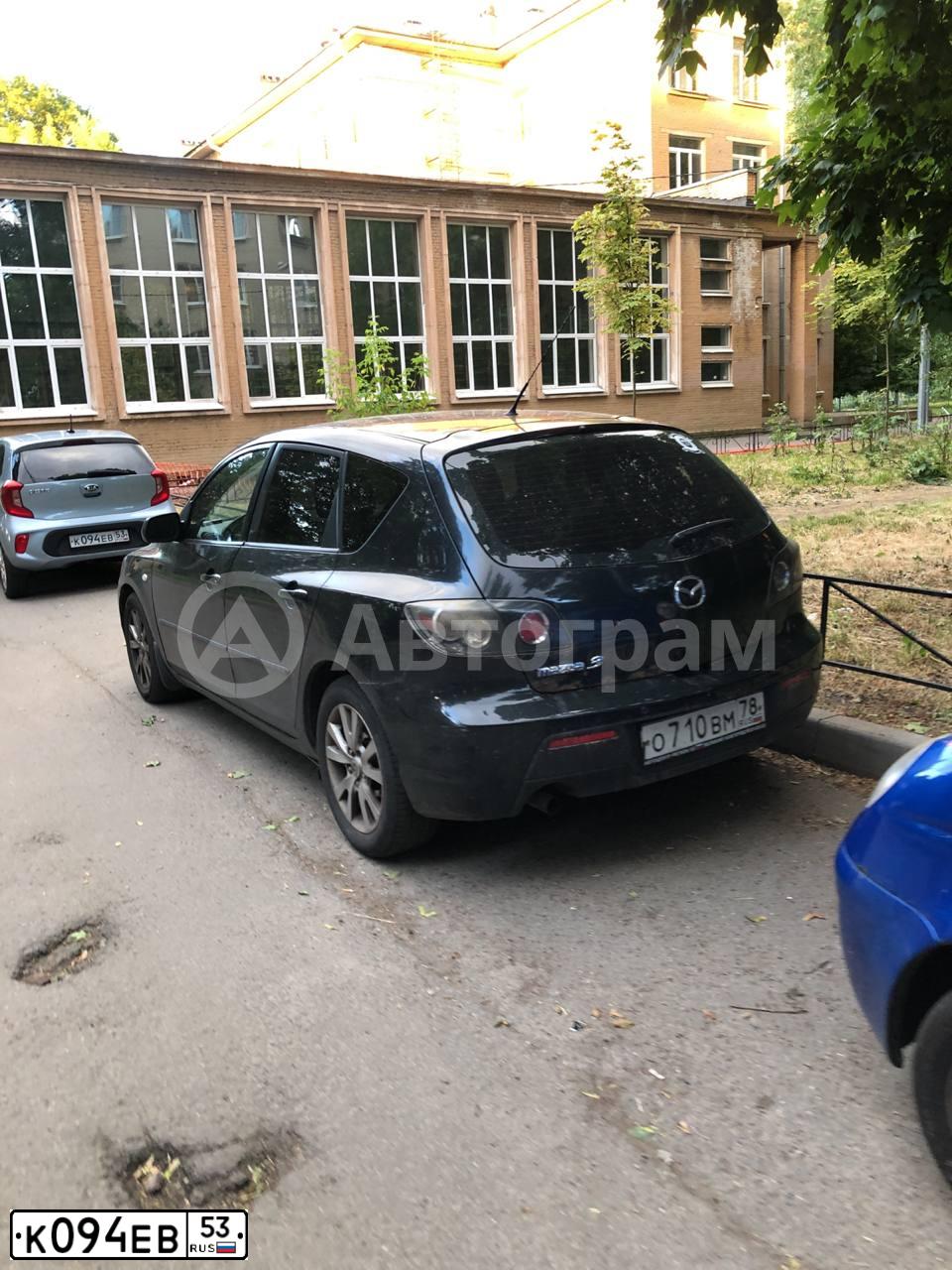 Фото автомобиля KIA PICANTO / MORNING, 2017 — госномер К764ЕН147. Цвет: синий