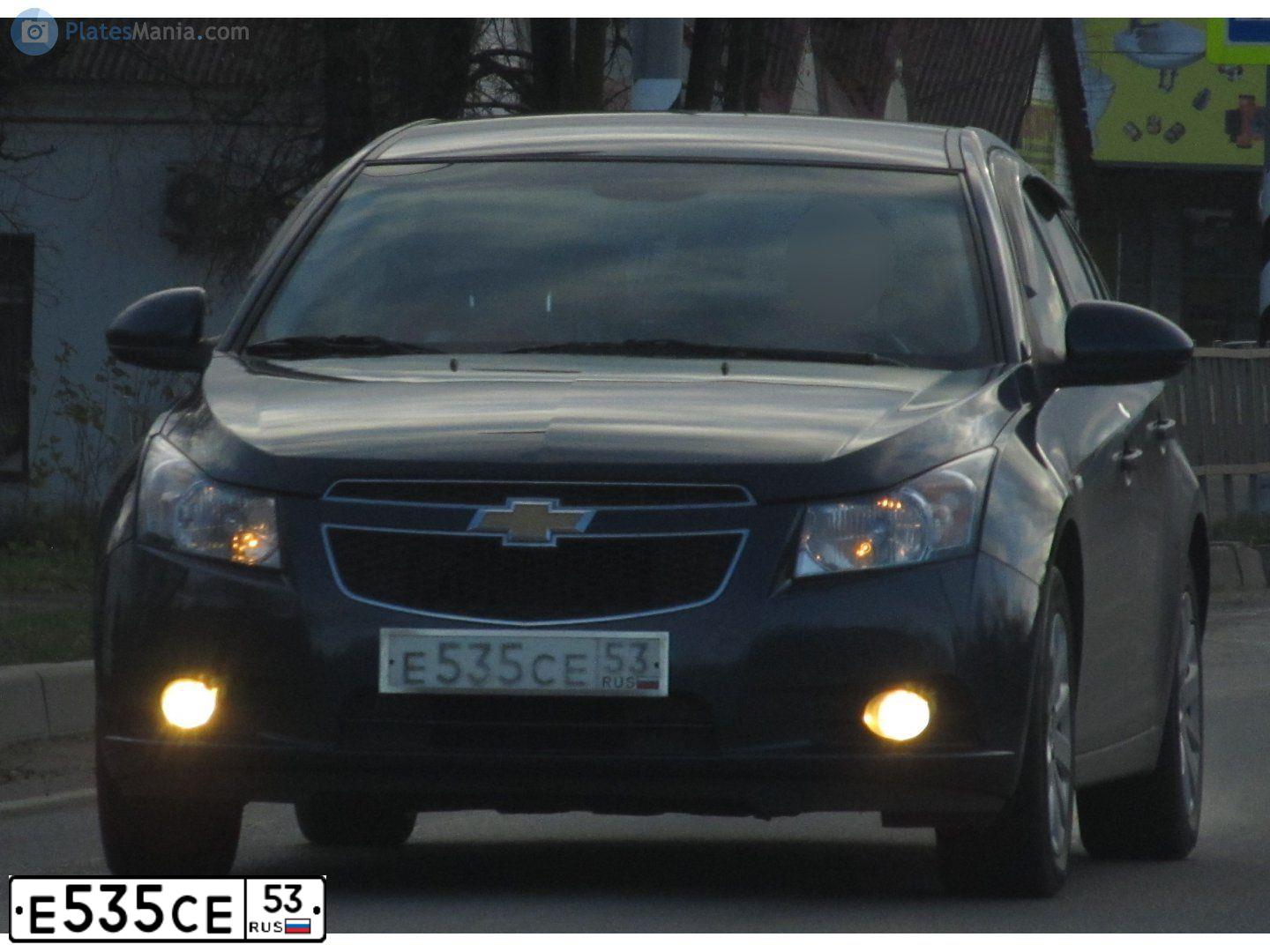 Фото автомобиля KIA RIO, 2010 — госномер Е535СЕ53. Цвет: СИНИЙ