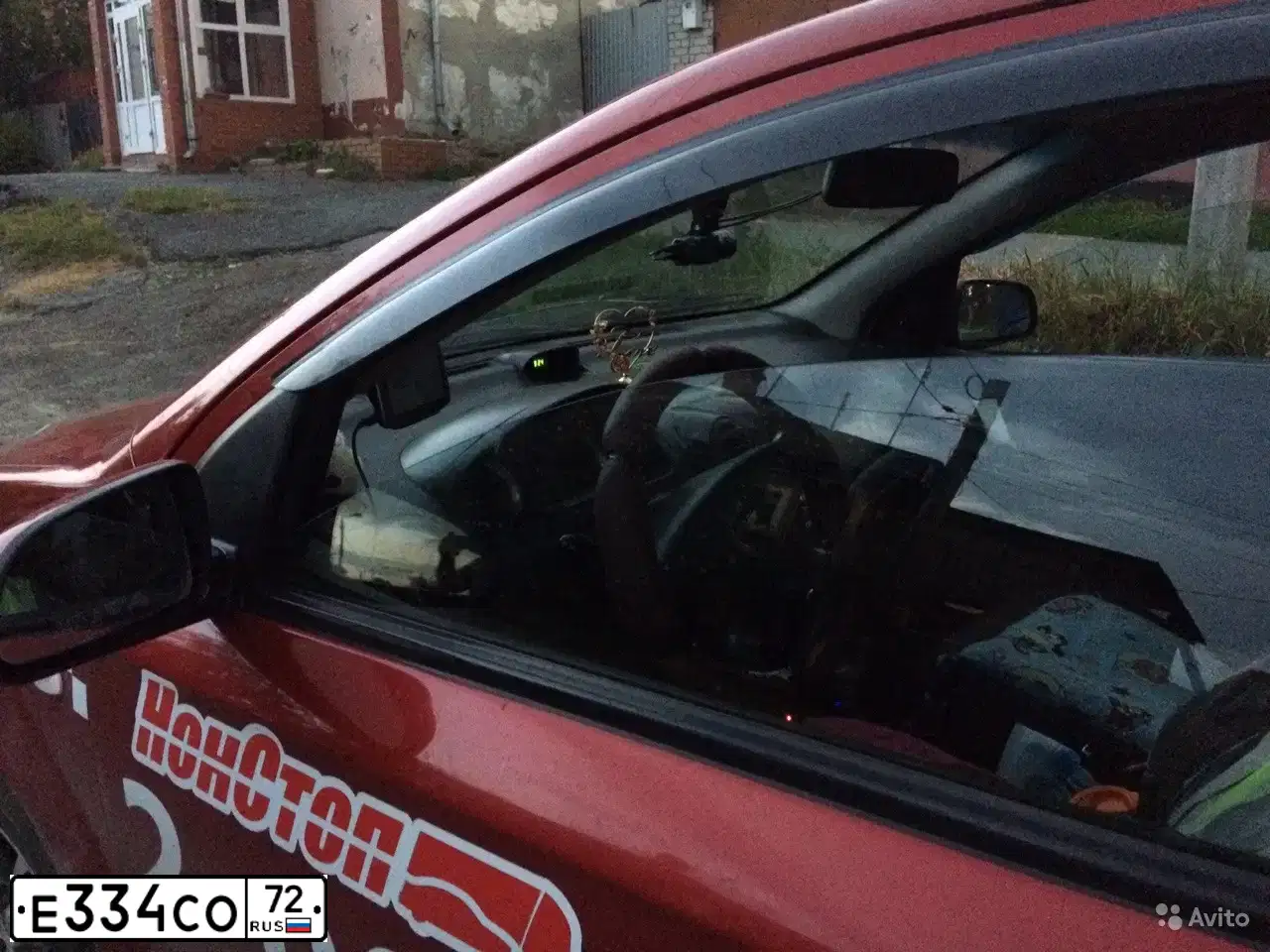 Фото автомобиля CHEVROLET AVEO, 2007 — госномер Е334СО72. Цвет: КРАСНЫЙ