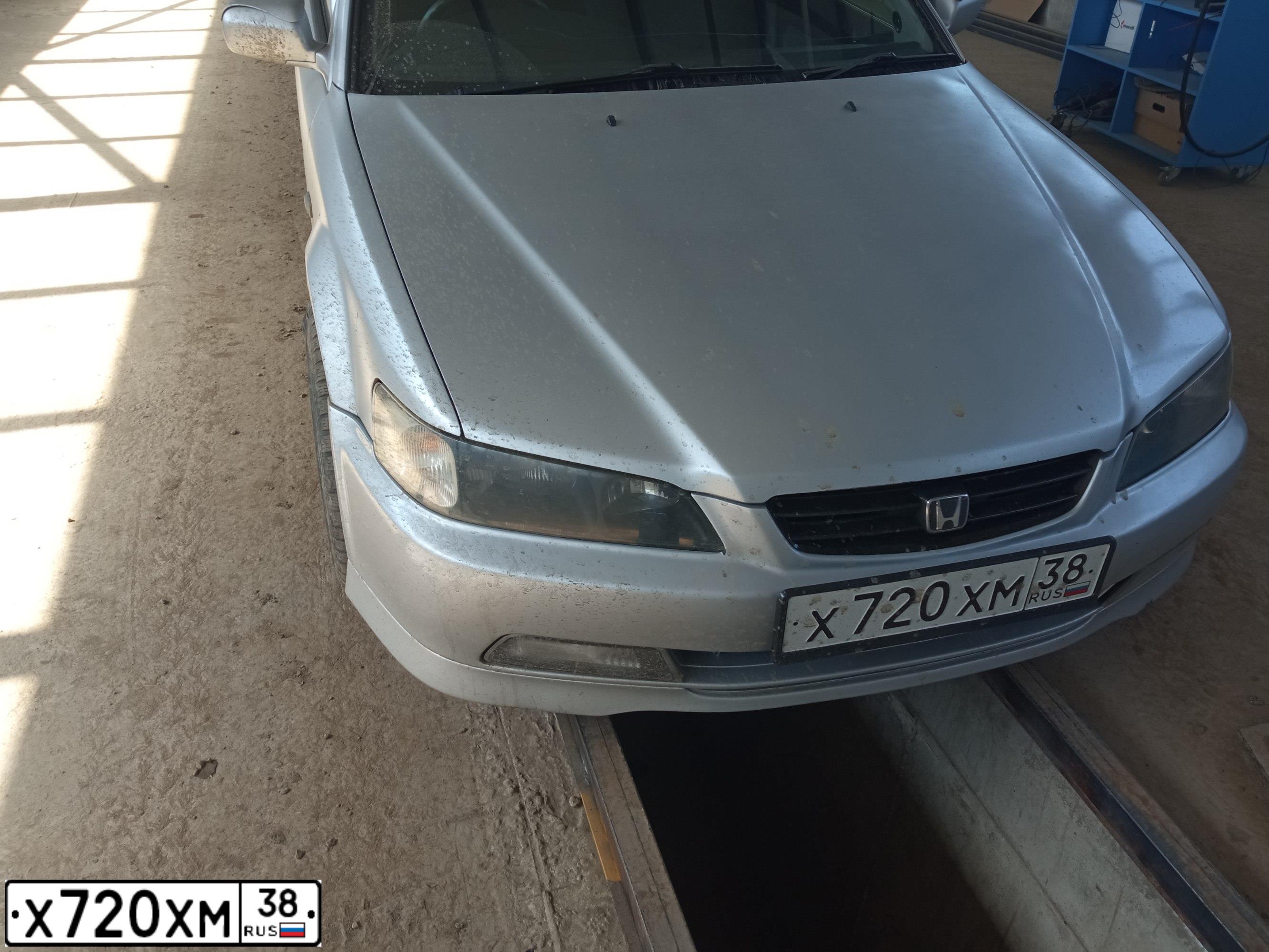 Фото автомобиля HONDA ACCORD, 1985 — госномер Х720ХМ38