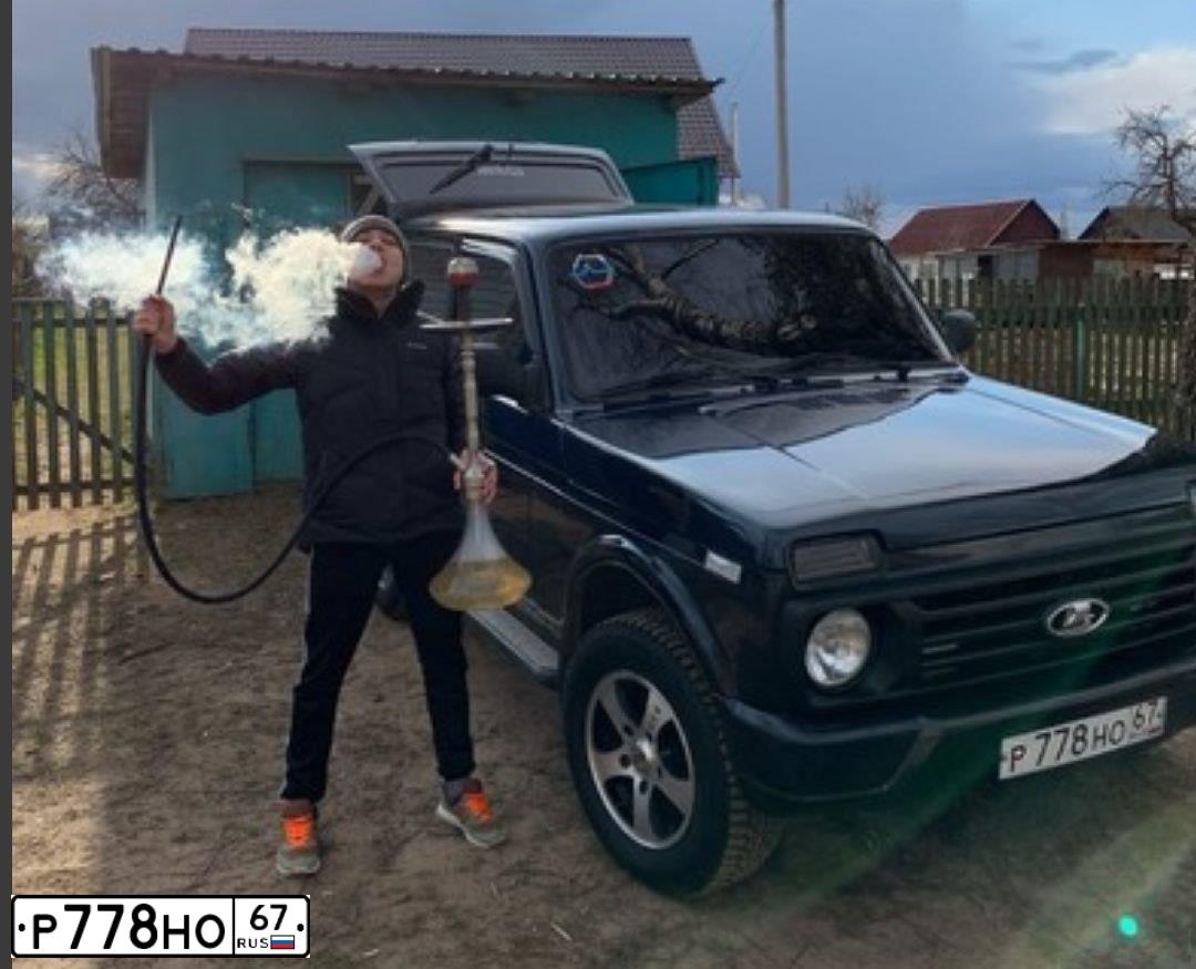 Фото автомобиля LADA 2121 NIVA, 1996 — госномер Р778НО67. Цвет: ЛАЗУРНО-СИНИЙ МЕТАЛЛ