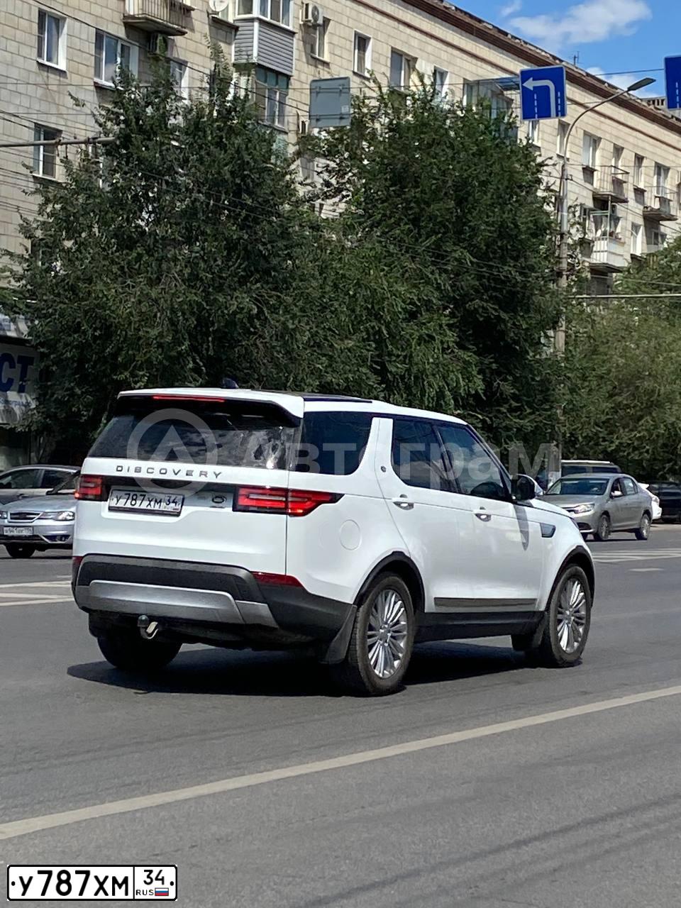 Фото автомобиля TOYOTA HIGHLANDER, 2013 — госномер О777ЕР124. Цвет: ЧЕРНЫЙ
