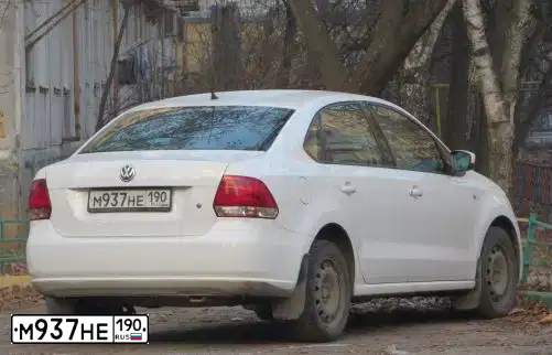 Фото автомобиля VOLKSWAGEN POLO, 2012 — госномер М937НЕ190. Цвет: Белый