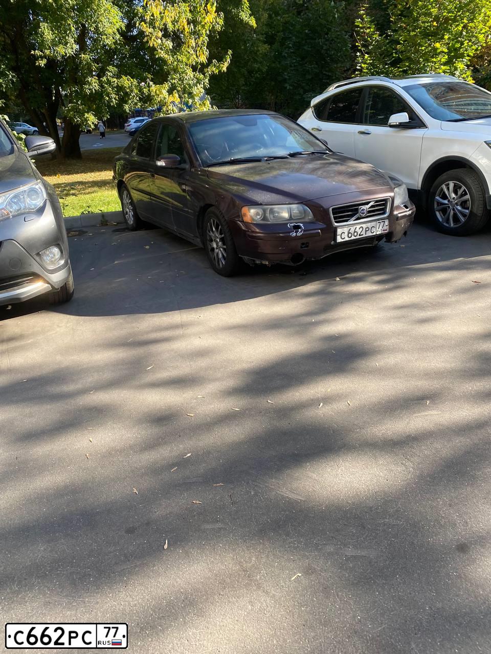Фото автомобиля VOLVO S60, 2007 — госномер С662РС77. Цвет: КРАСНЫЙ