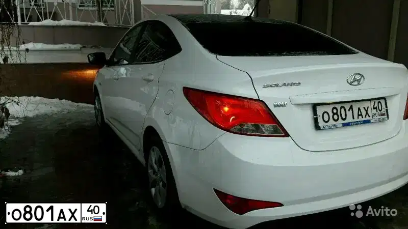 Фото автомобиля HYUNDAI SOLARIS, 2016 — госномер О801АХ40. Цвет: БЕЛЫЙ
