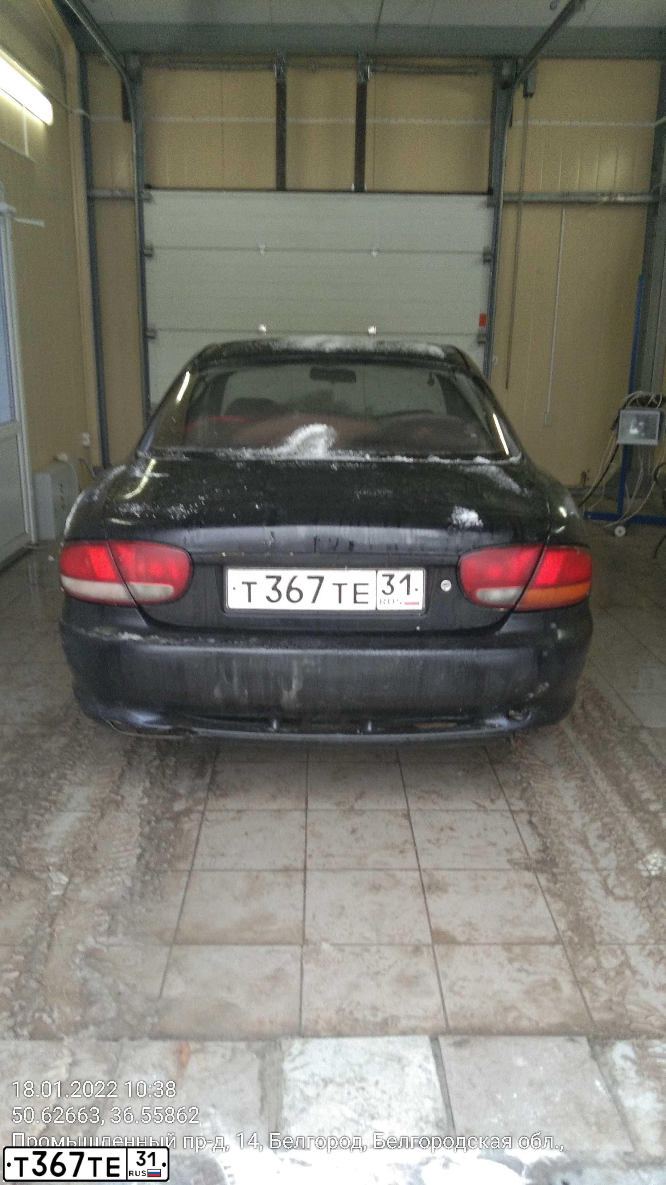 Фото автомобиля MAZDA XEDOS 6 / XEDOS 9, 1994 — госномер Е867ВА36. Цвет: ЧЕРНЫЙ