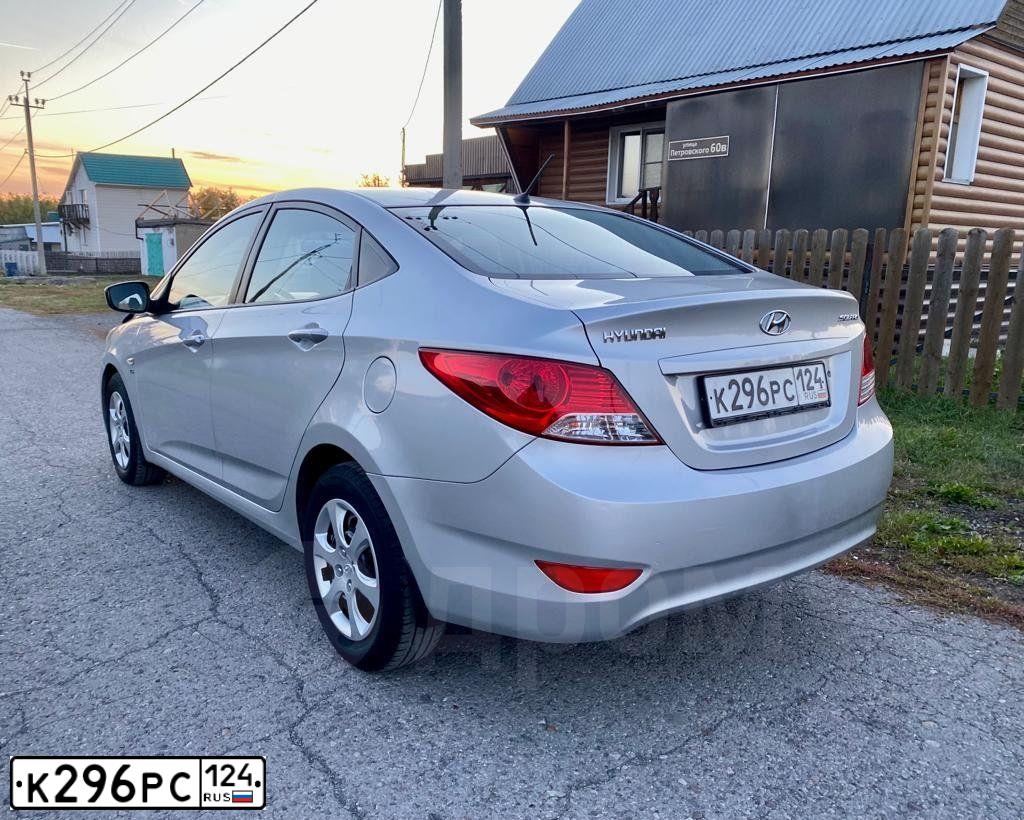 Фото автомобиля HYUNDAI SOLARIS, 2014 — госномер Р519ВМ70. Цвет: СЕРЕБРИСТЫЙ