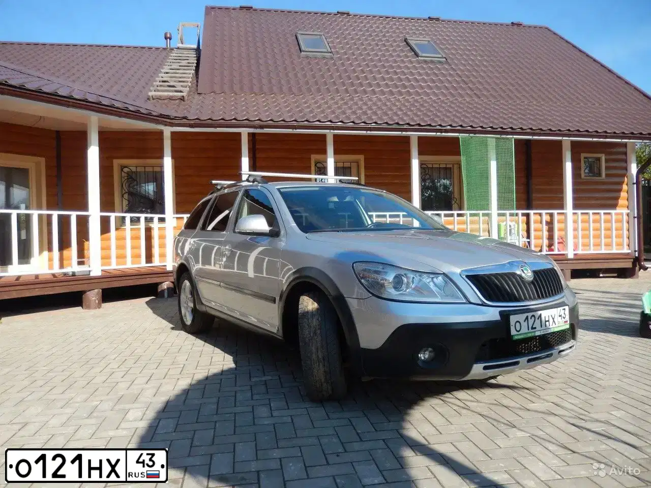 Фото автомобиля HYUNDAI CRETA, 2018 — госномер С402УС43. Цвет: Серебристый
